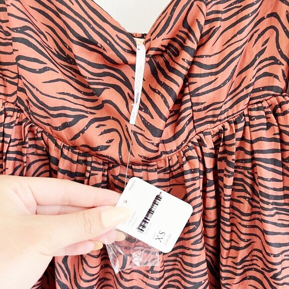 Free People Tiger Print Orange Black Cutout Top Women's Size X-Small XS - Picture 4 of 7